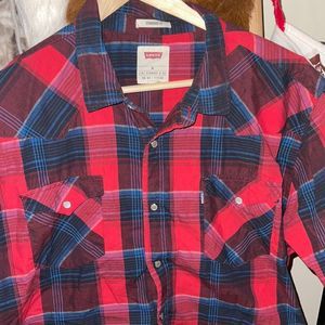 Levi’s Pearl Snap Plaid Button Down Shirt